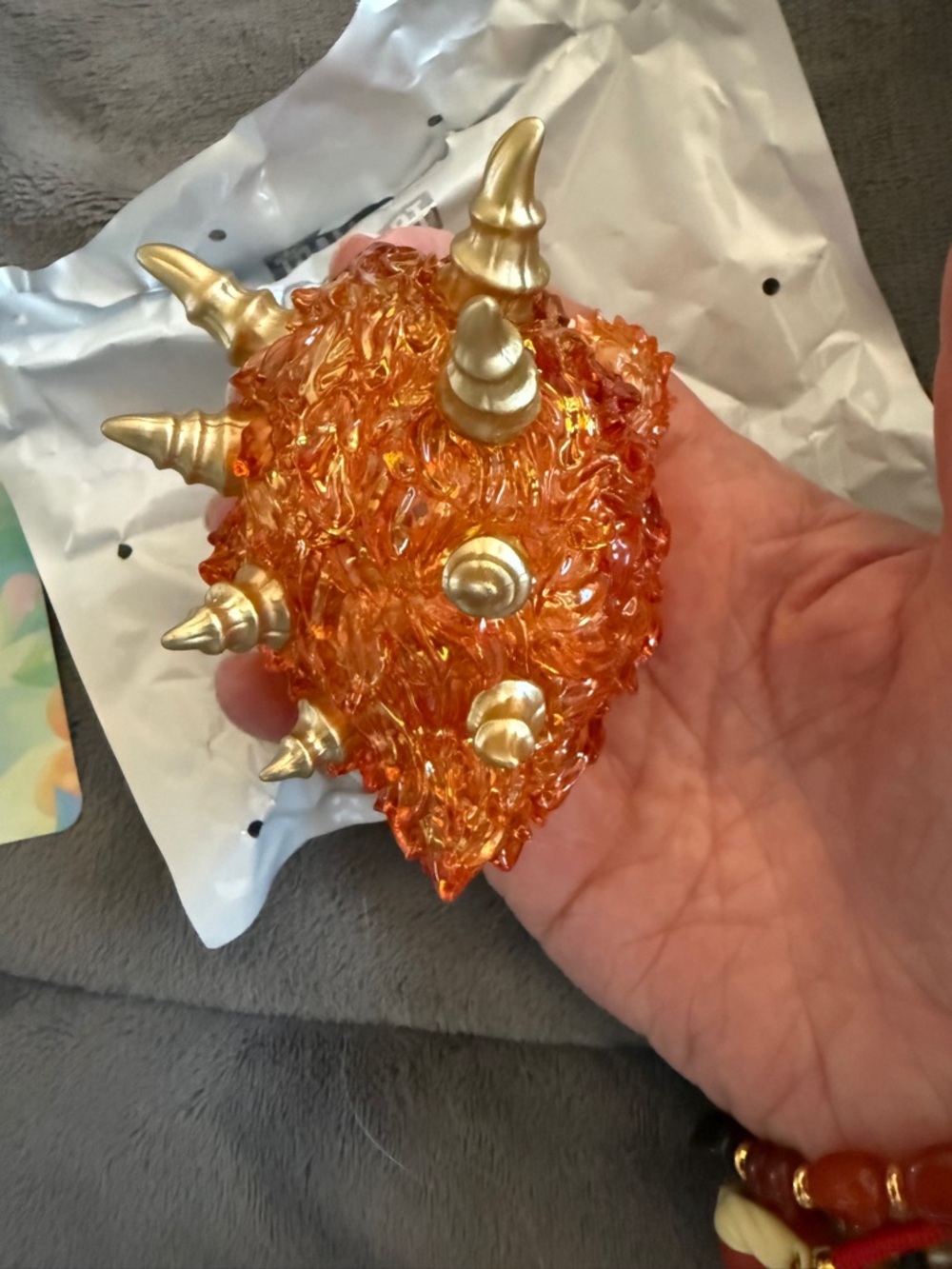 Joyful Life 'Flames' Monster Fluffy - Orange translucent with glitter inside. - Picture 5 of 8